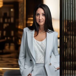 Meet your Posher, Mel